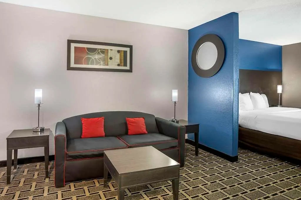 ** Hotel Comfort Suites Nashville Airport - Bna USA