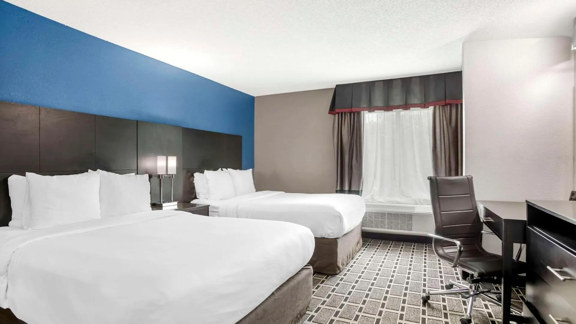 Comfort Suites Nashville Airport - Bna Hotel